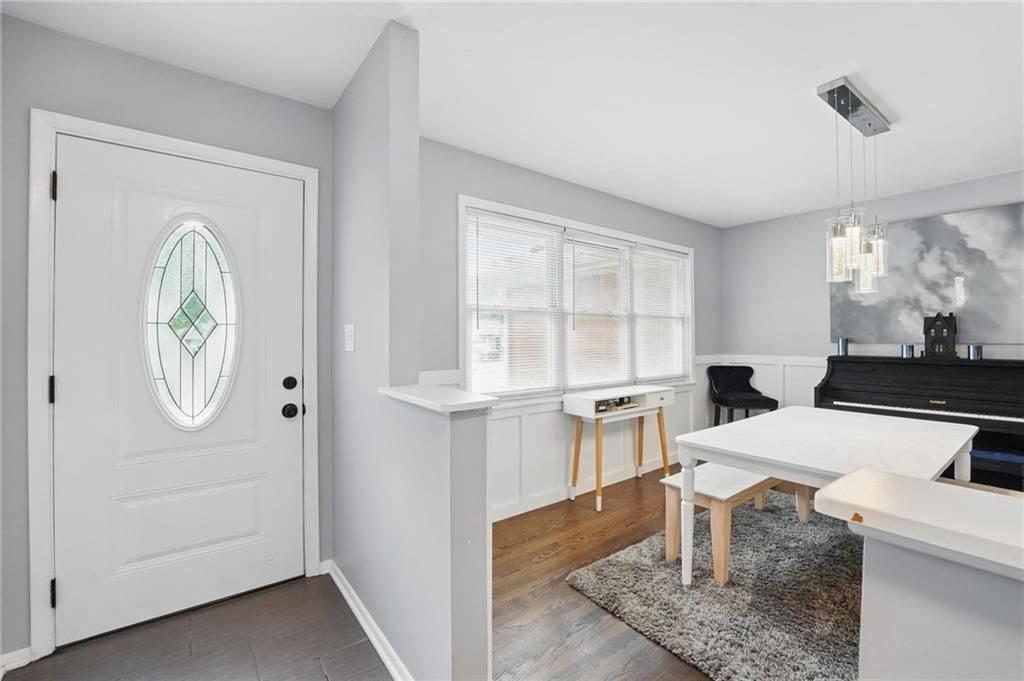 8822 N McGee Street — photo 3