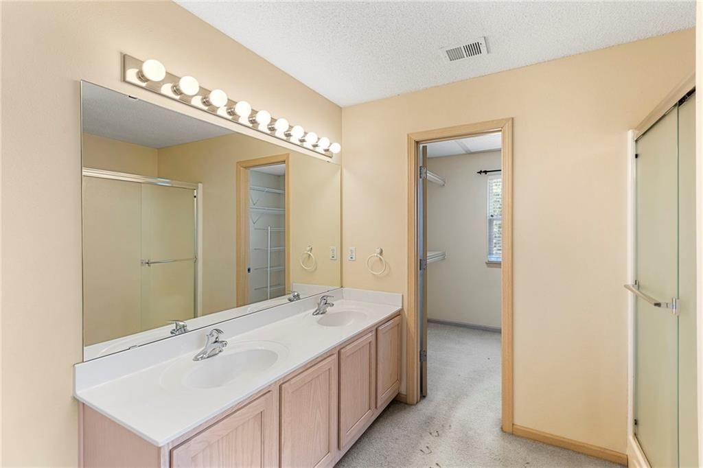 8106 N Lawn Avenue — photo 20