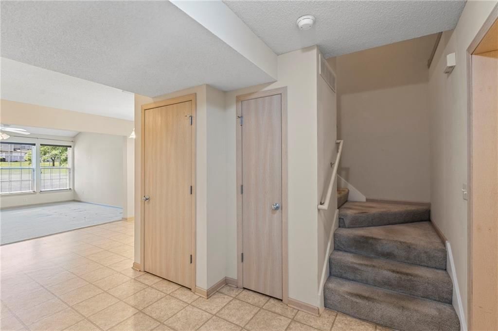 8106 N Lawn Avenue — photo 6