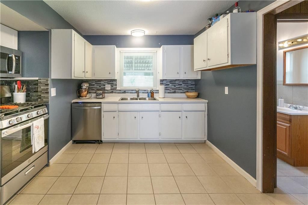 8401 England Street — photo 8