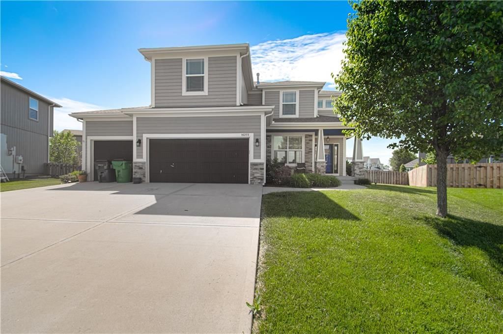 16255 S Blair Court, Gardner, KS
