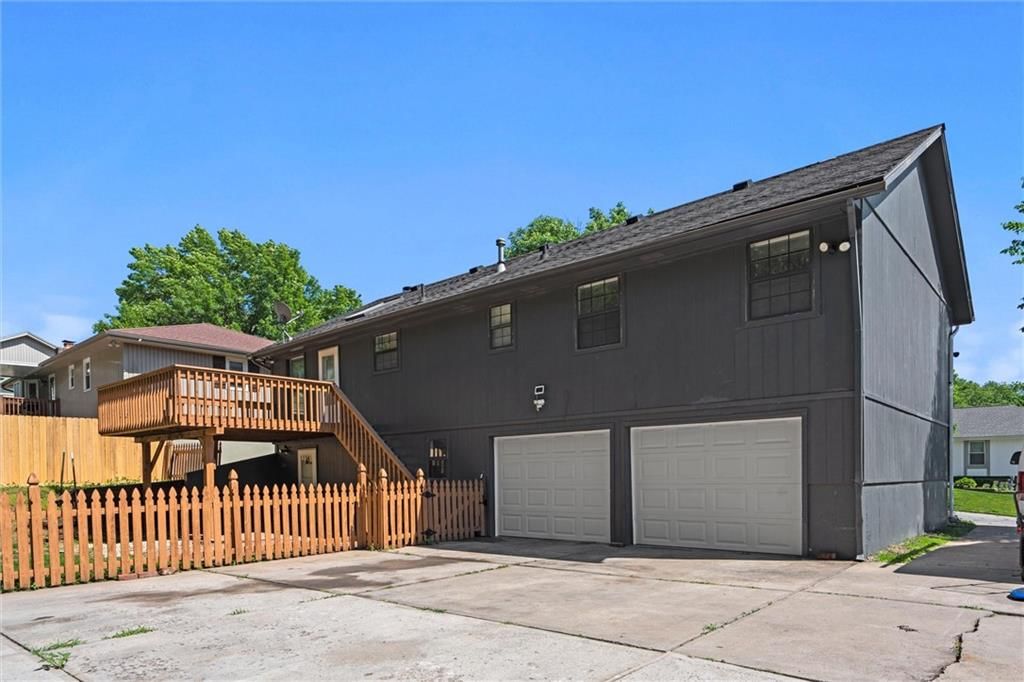 4117 NW Delwood Drive — photo 29