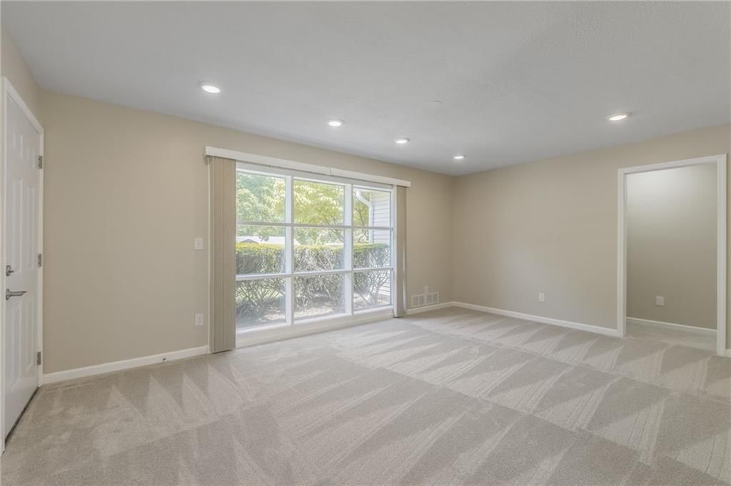 10007 E 68th Terrace — photo 8