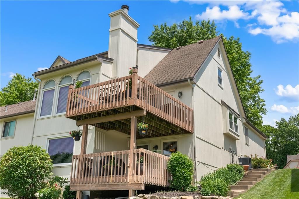 8702 Crysler Avenue — photo 4