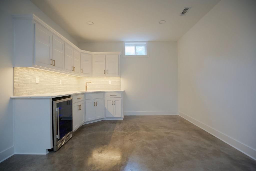 24704 Woodland Circle — photo 35