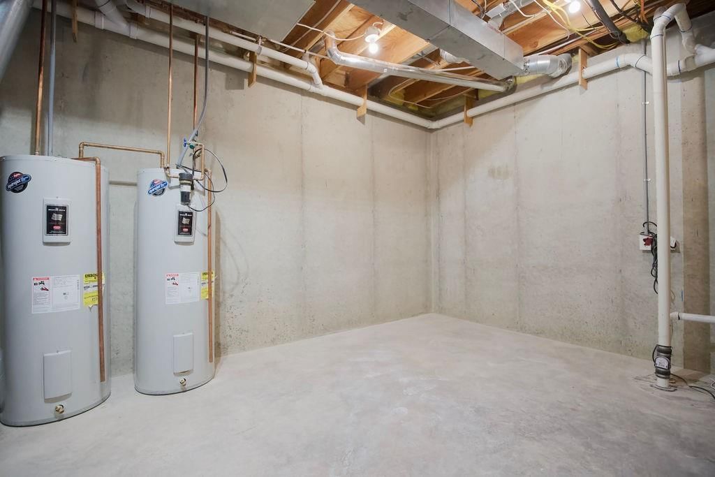 24704 Woodland Circle — photo 56