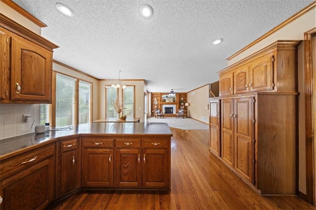 14801 W 70th Street — photo 32