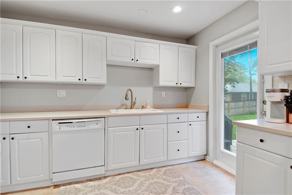 6016 W 85th Street — photo 16