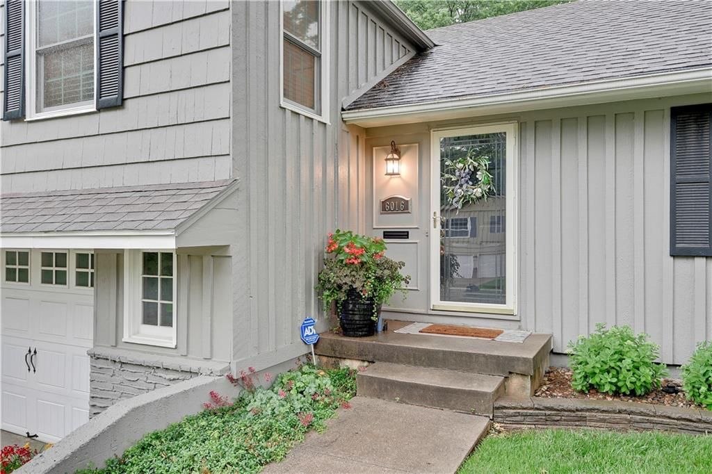 6016 W 85th Street — photo 3