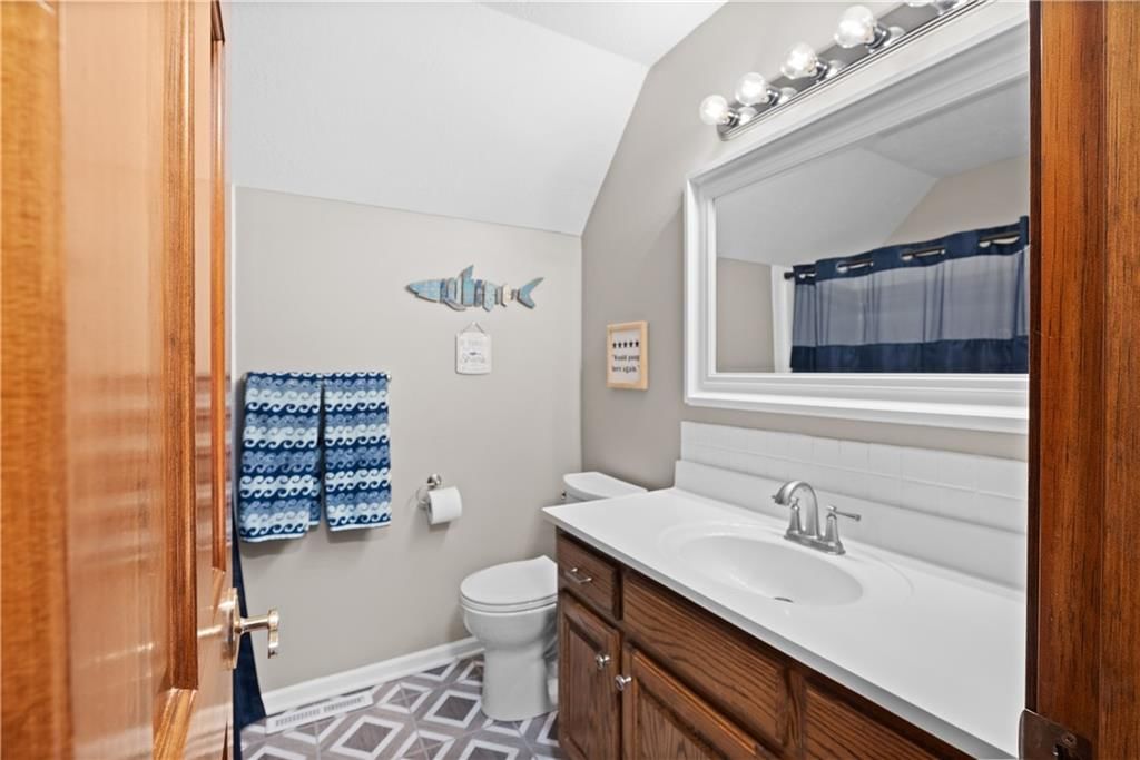 905 SW Georgetown Drive — photo 23