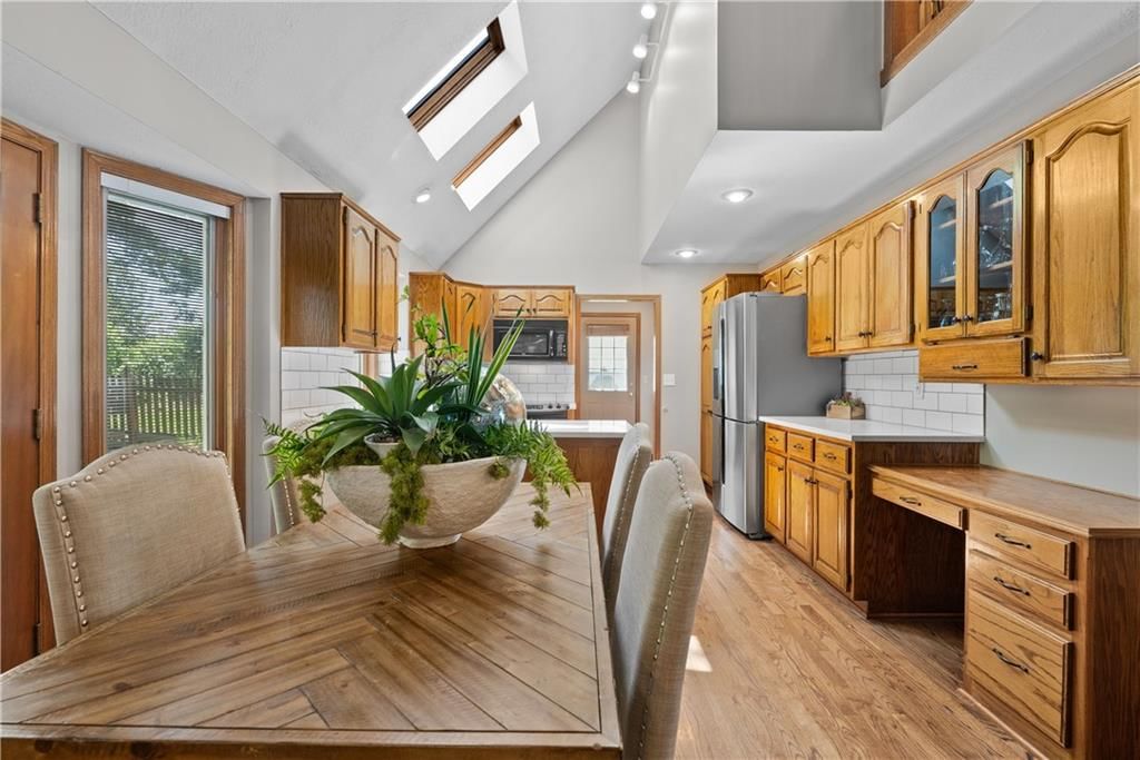 905 SW Georgetown Drive — photo 8