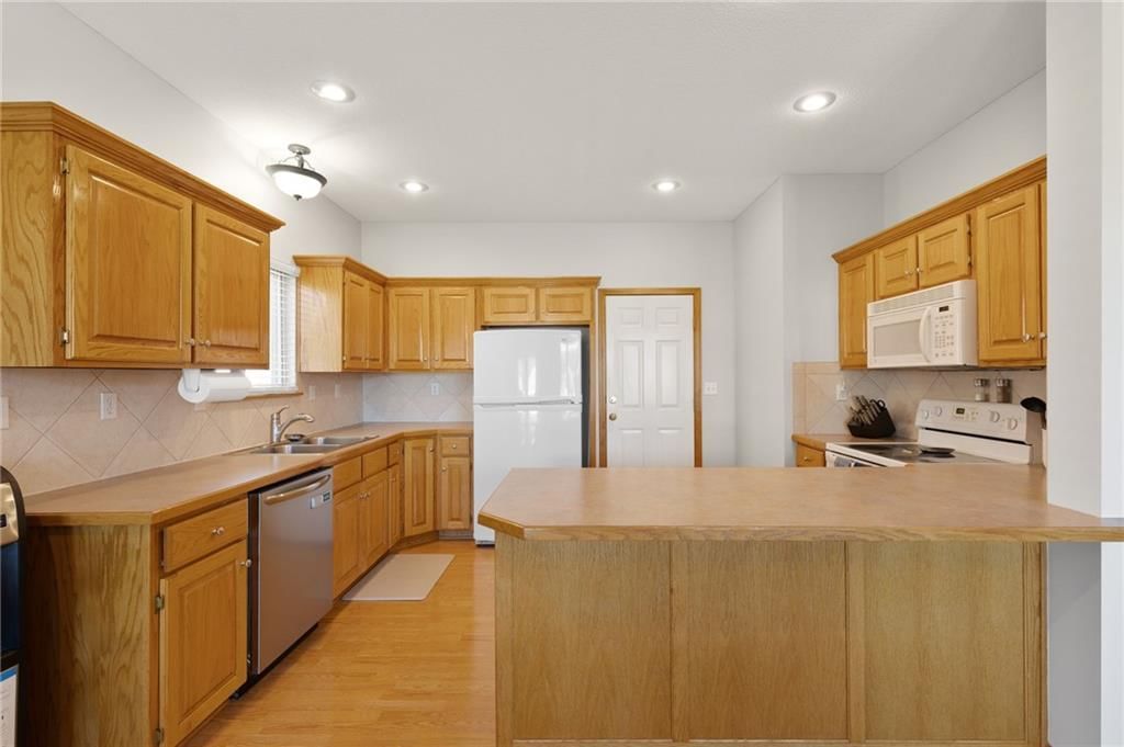 1220 Dustins Way — photo 11