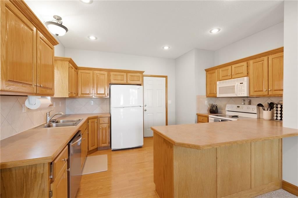 1220 Dustins Way — photo 10