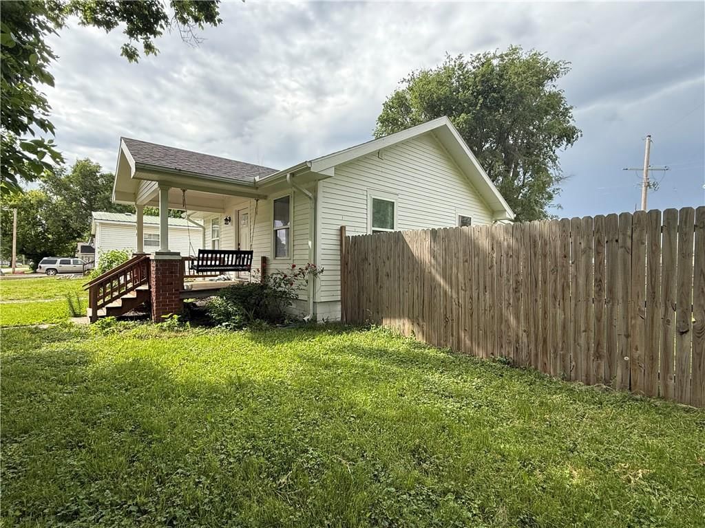 410 E Elm Street — photo 3