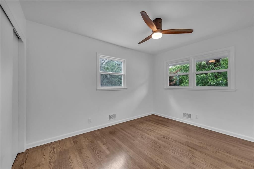 5005 S Grand Avenue — photo 17