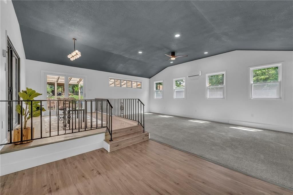5005 S Grand Avenue — photo 26