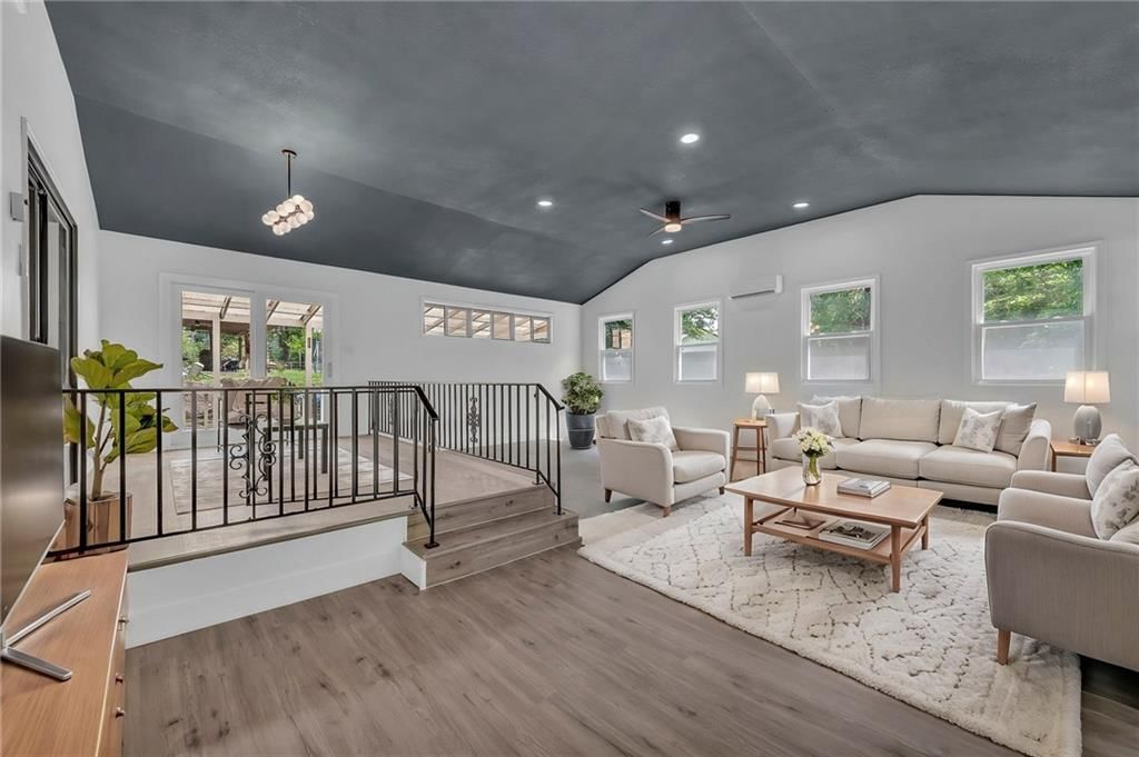 5005 S Grand Avenue — photo 27