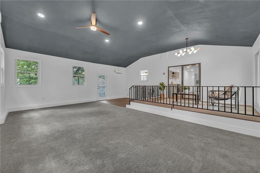 5005 S Grand Avenue — photo 29