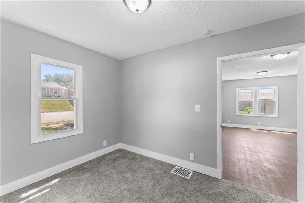 602 S Polk Street — photo 15