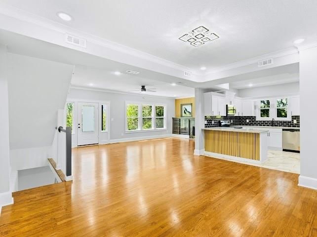 6626 Sewell Avenue — photo 10