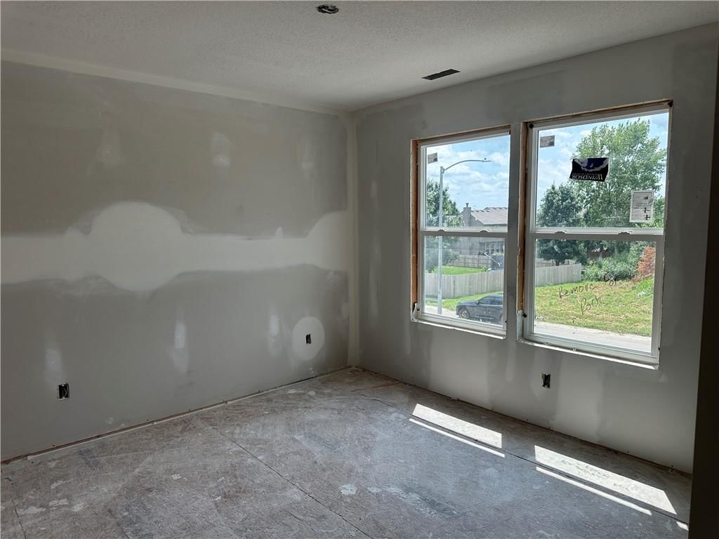 19550 W 208th Street — photo 13