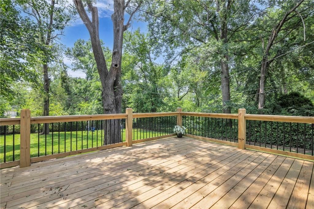 8005 W 91st Street — photo 25