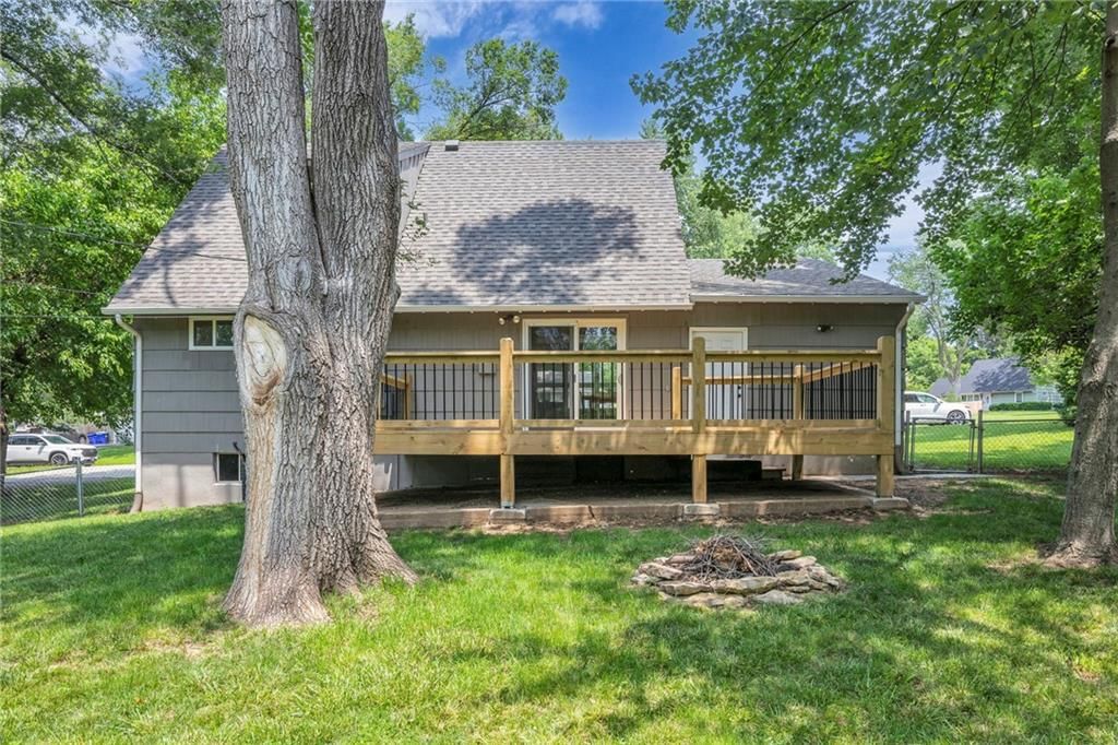 8005 W 91st Street — photo 31