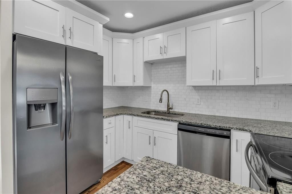 8005 W 91st Street — photo 10