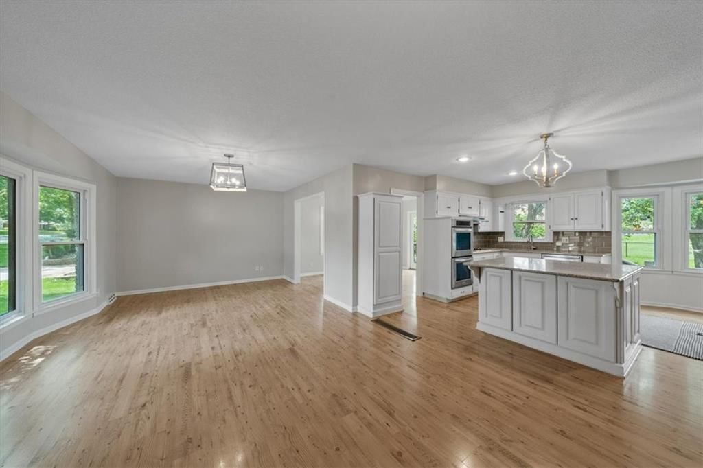 5000 W 96th Street — photo 10