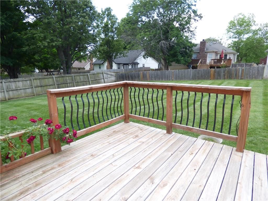 306 NE Stanton Lane — photo 23