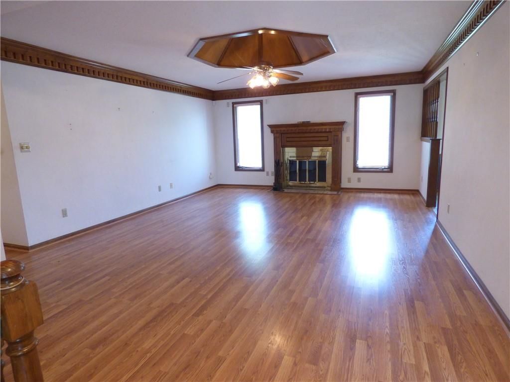 306 NE Stanton Lane — photo 9