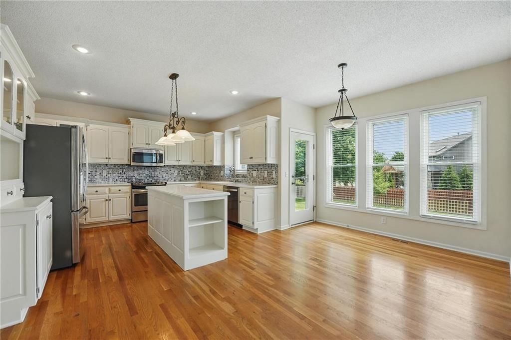 9729 PRAIRIE CREEK Road — photo 11