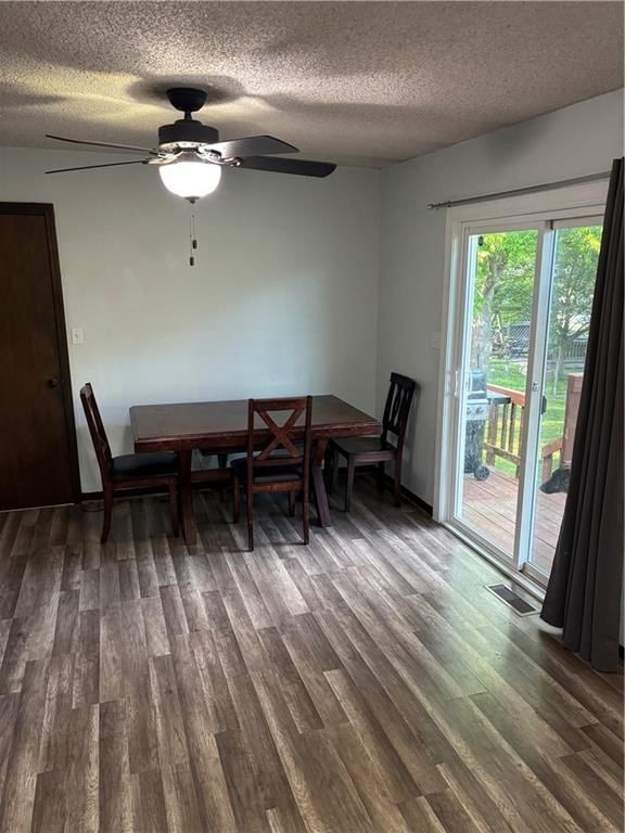 1015 S Elm Street — photo 11