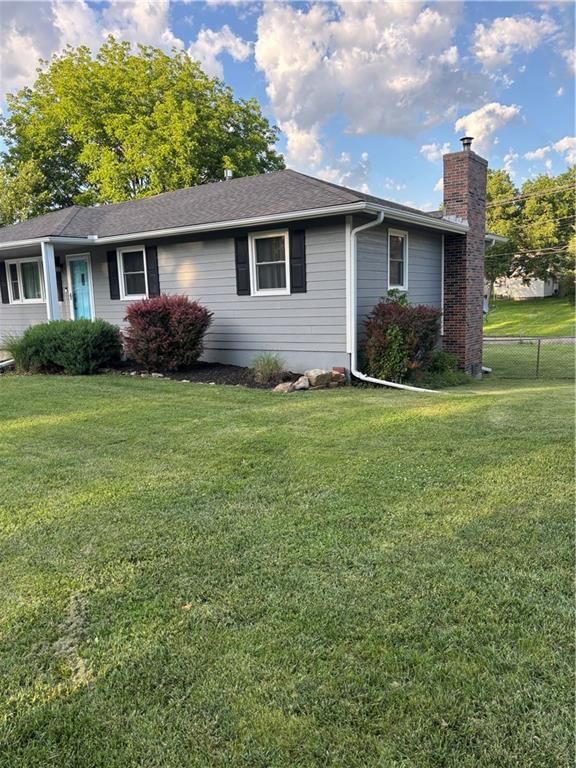1015 S Elm Street — photo 3