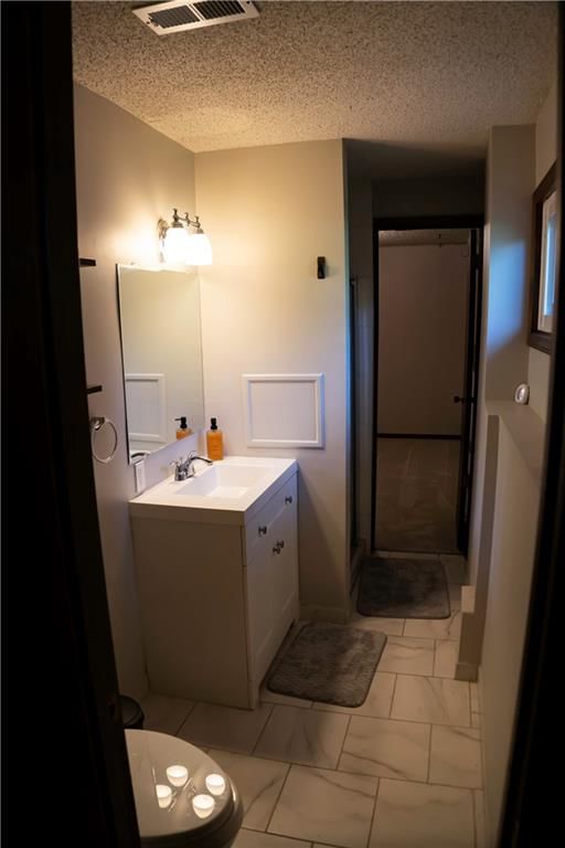 1015 S Elm Street — photo 30