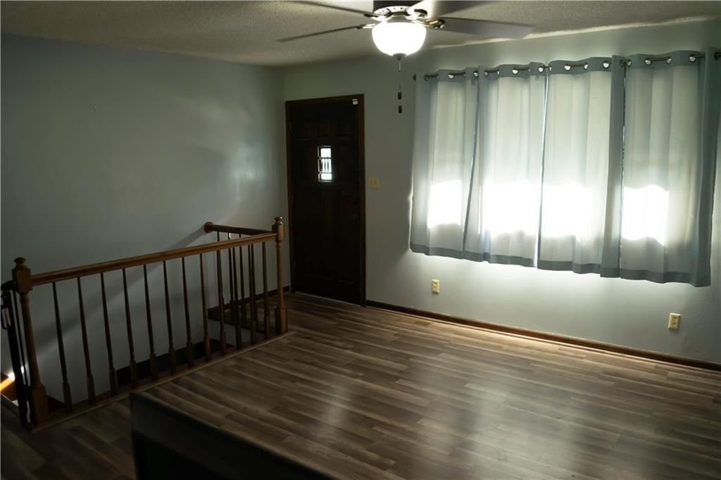 1015 S Elm Street — photo 5