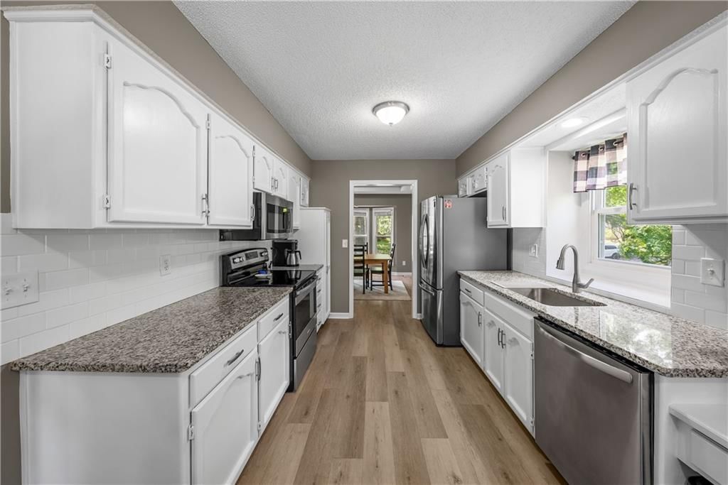 1728 SE 7Th Terrace — photo 8