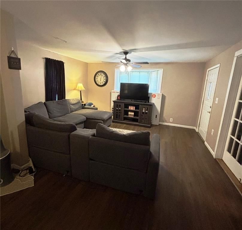 611 W Main Street — photo 11
