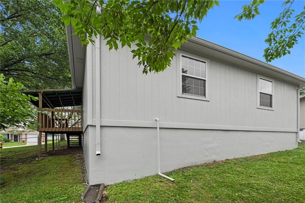 1830 S WHITNEY Drive — photo 20