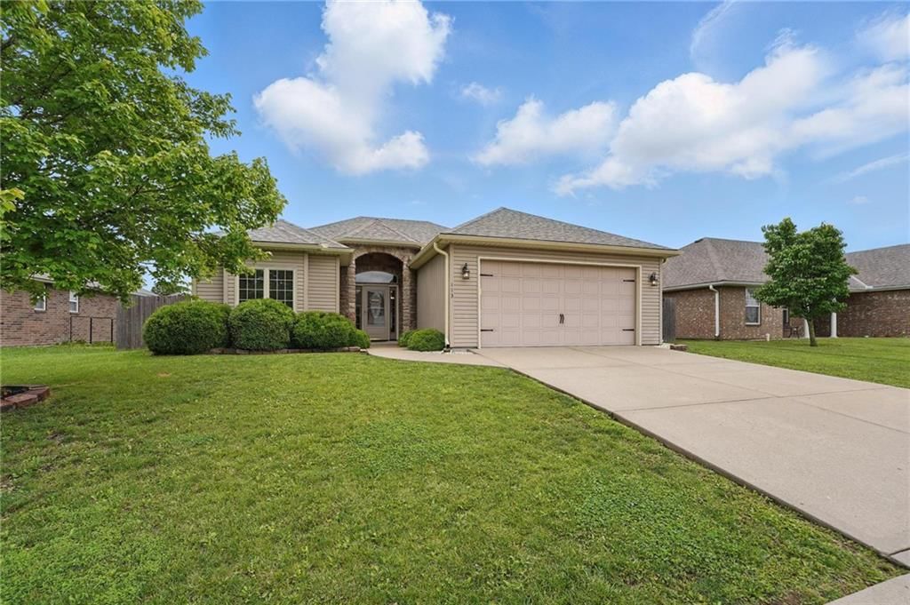 113 NW Michael Drive — photo 4