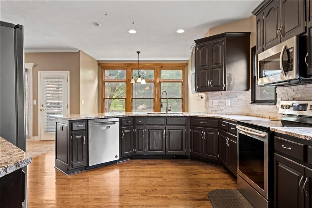 7614 NW 74th Street — photo 11