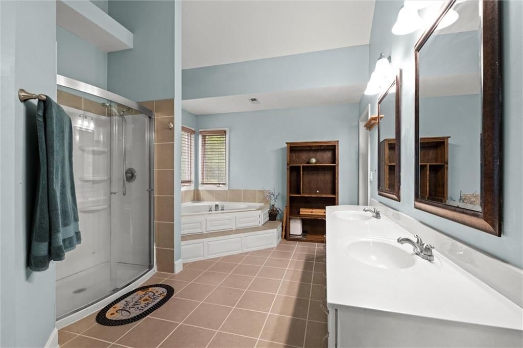 7614 NW 74th Street — photo 18