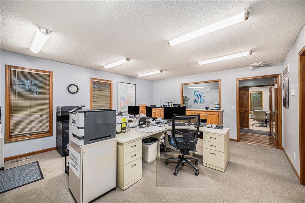 15520 Crestwood Drive — photo 12