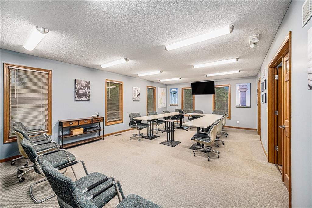 15520 Crestwood Drive — photo 15