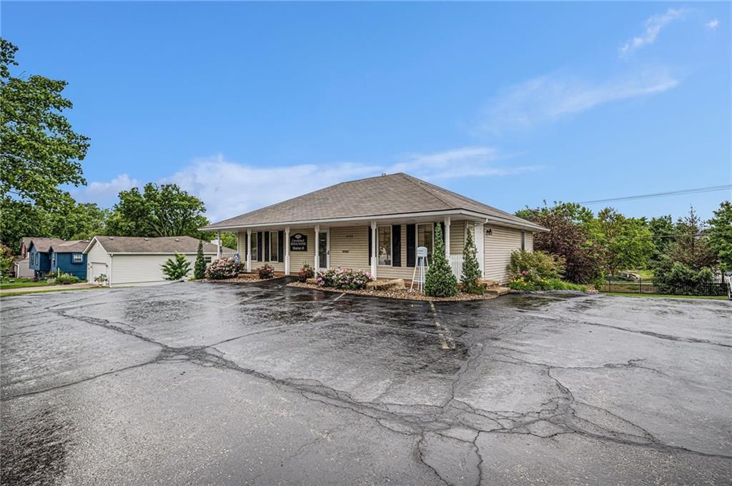 15520 Crestwood Drive — photo 4