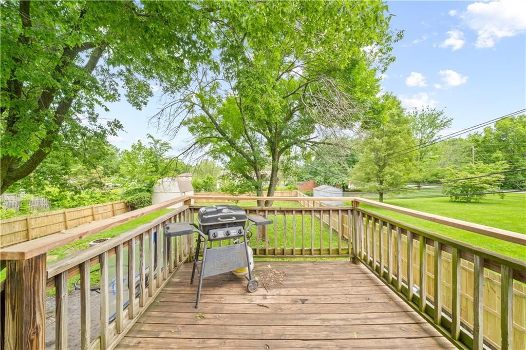 17509 MONTGALL Drive — photo 21