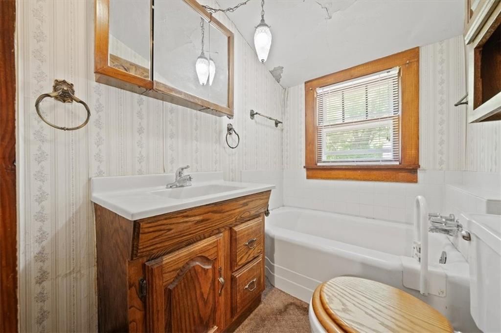 10401 NE 124th Street — photo 13