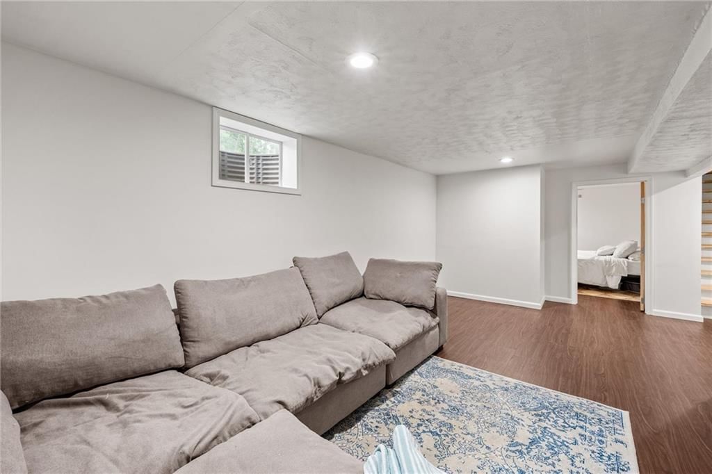 2912 W 75th Street — photo 24