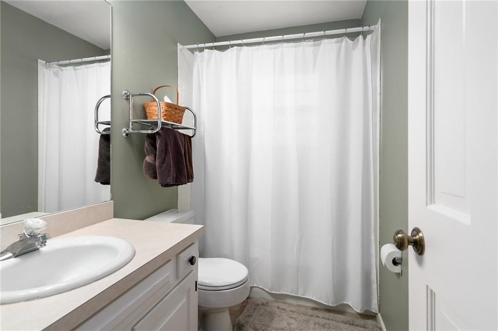 2708 Lawrence Avenue — photo 17