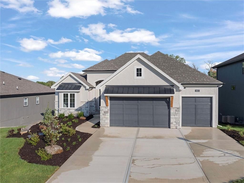 8013 Payne Street, Shawnee, KS
